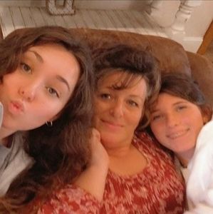 Meet your Posher, Bobbie